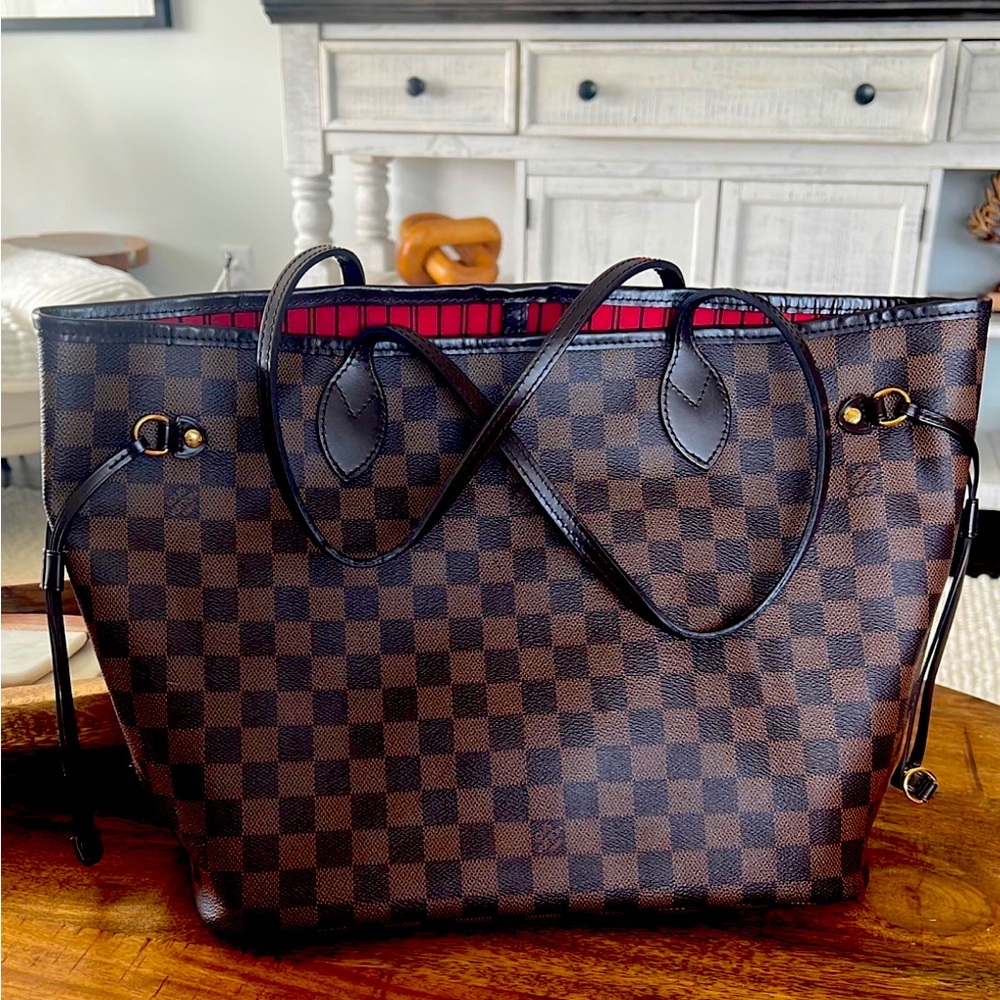 Authentic Louis Vuitton Brown Monogram MM Neverfull Tote